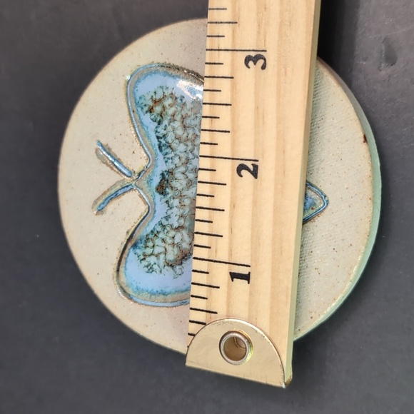 Lot of 2 Ceramic Pottery Decorative Coasters with Blue Glazed Butterfly/Flower. - Picture 7 of 7